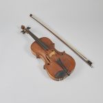1216 7588 VIOLIN WITH BOW